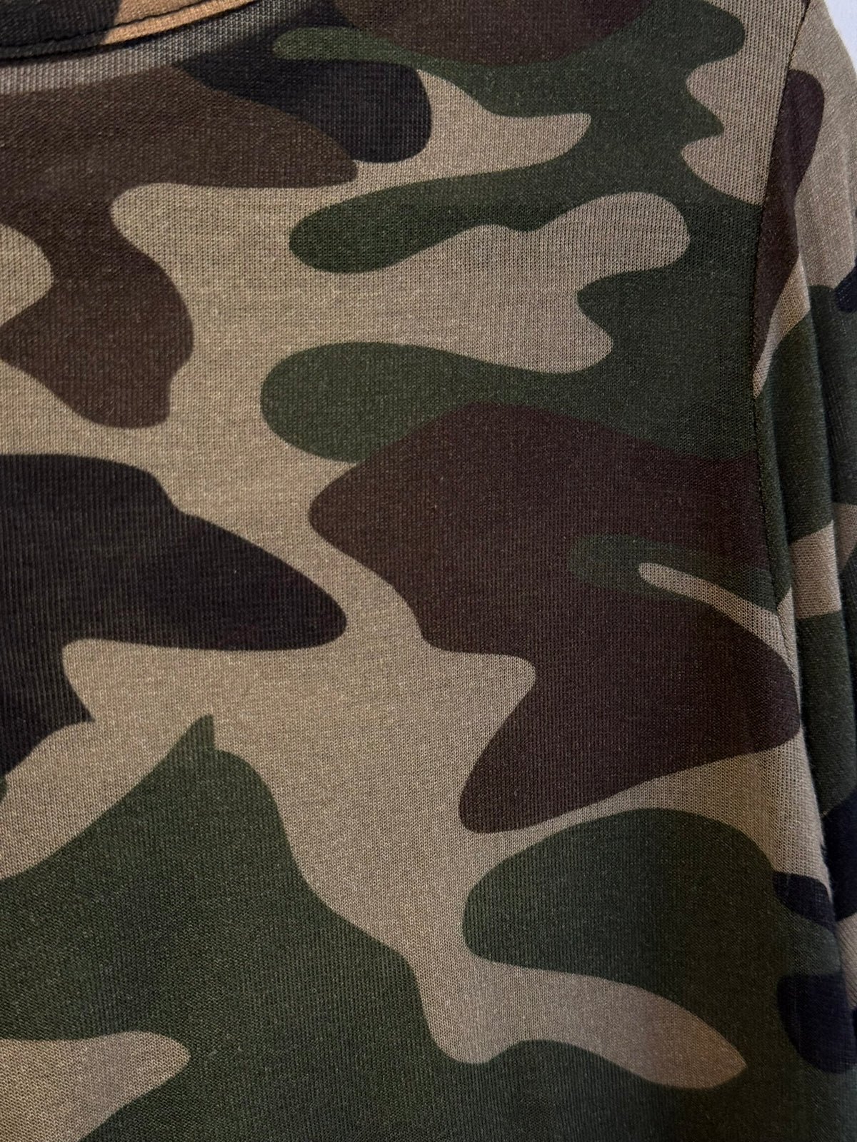 Seconde peau militare — détail du tissu et du col