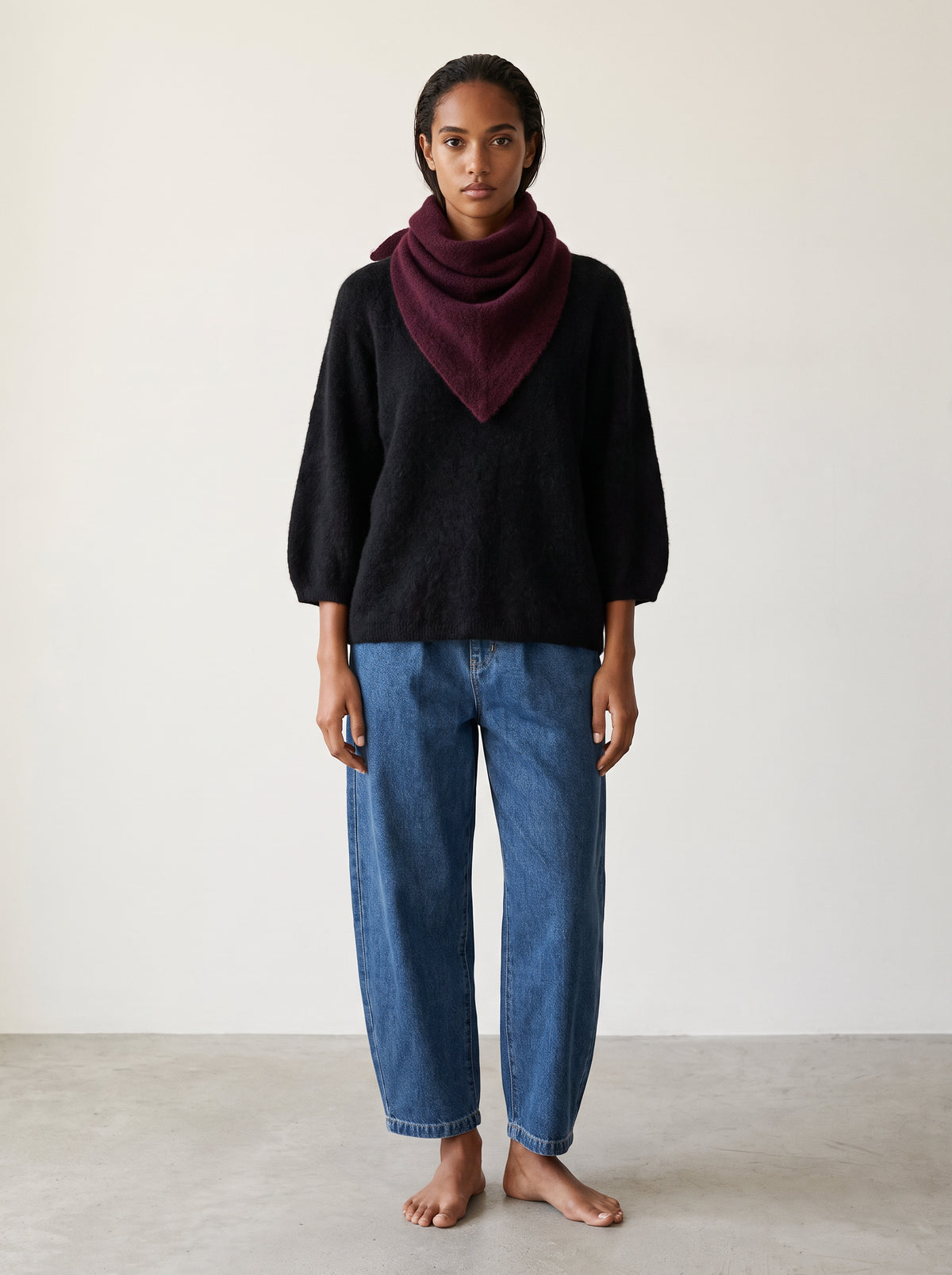 Foulard Ally bordeaux porté de face