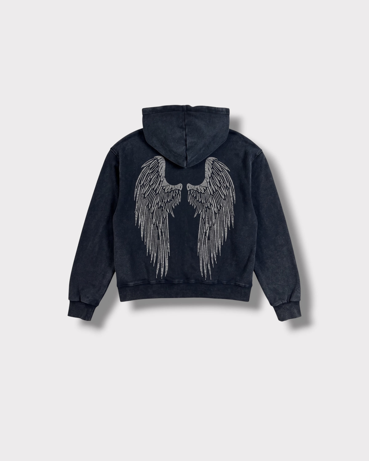 Hoodie Angel noir à plat, dos avec ailes en strass