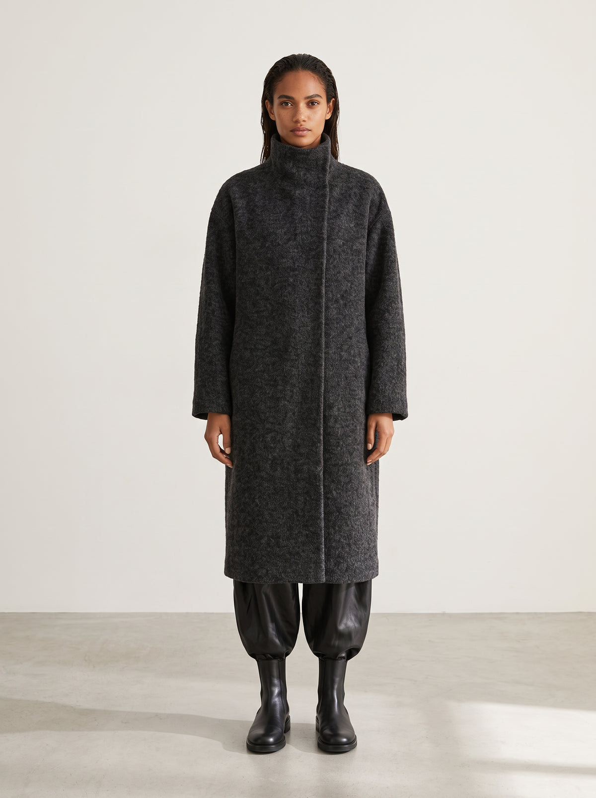 Manteau Aurelie anthracite — vue de face fermée