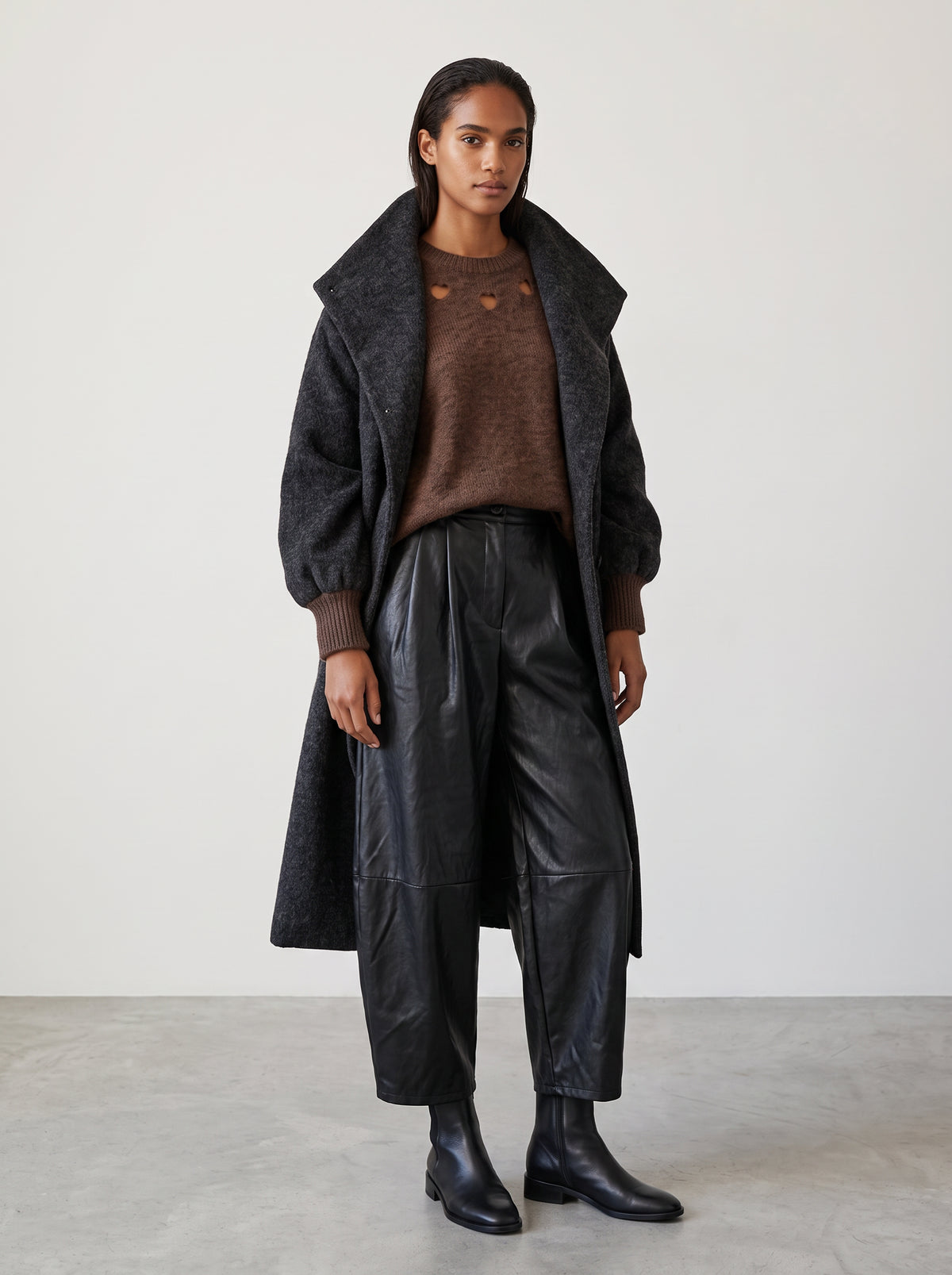 Manteau Aurelie anthracite — vue ouverte de trois quarts