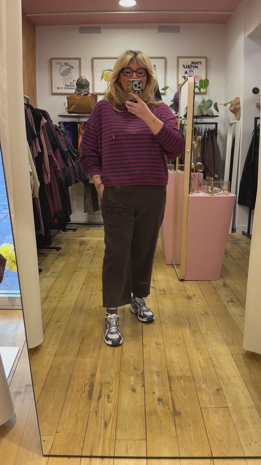 Marinière Violette — essayage en boutique