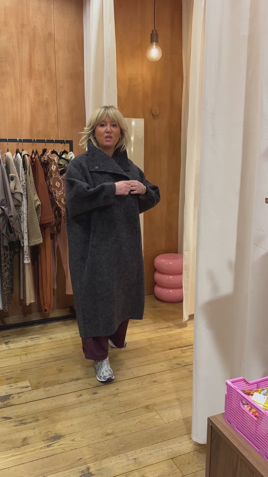 Manteau Aurélie anthracite — vidéo portée sans son
