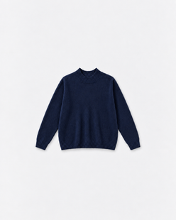 Pull Charlotte Marine notte — flat sur fond gris