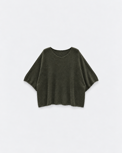 Pull Lola Kaki sottobosco — flat sur fond gris