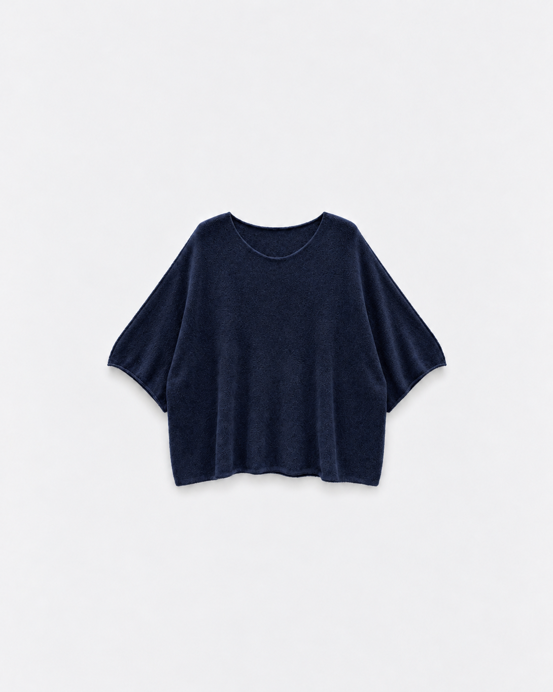 Pull Lola Marine notte — flat sur fond gris