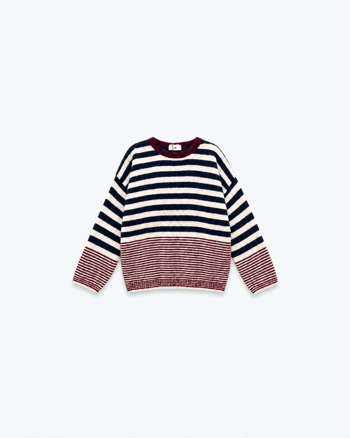 Pull Lou Marine notte — flat sur fond gris, rayures bleu marine et écru, finitions bordeaux